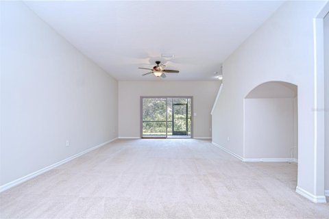 Townhouse in Wesley Chapel, Florida 2 bedrooms, 145.86 sq.m. № 1875769 - photo 10