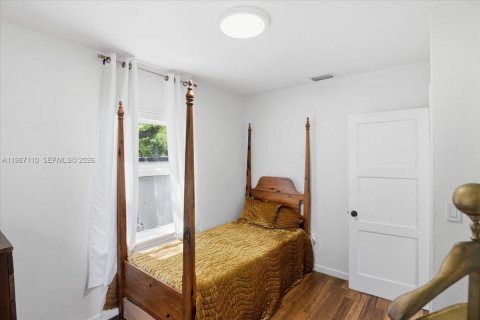 House in Miami, Florida 2 bedrooms, 75.34 sq.m. № 2046549 - photo 28