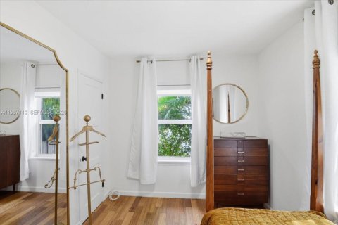 House in Miami, Florida 2 bedrooms, 75.34 sq.m. № 2046549 - photo 27