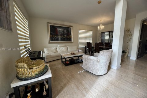 Casa en venta en Weston, Florida, 4 dormitorios, 231.51 m2 № 1998375 - foto 3