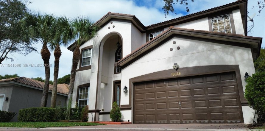 Casa en Weston, Florida 4 dormitorios, 231.51 m2 № 1998375
