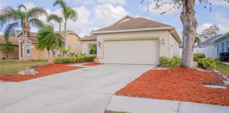 House in Bradenton, Florida 3 bedrooms, 124.4 sq.m. № 1508060