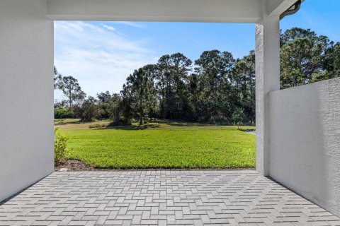 House in Port St. Lucie, Florida 2 bedrooms, 138.8 sq.m. № 2187053 - photo 10