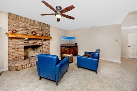 House in Tarpon Springs, Florida 3 bedrooms, 222.78 sq.m. № 1905927 - photo 13