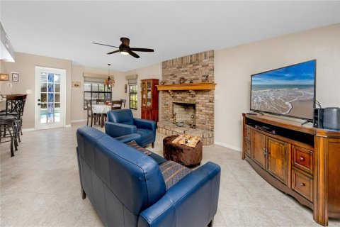 Villa ou maison à vendre à Tarpon Springs, Floride: 3 chambres, 222.78 m2 № 1905927 - photo 14