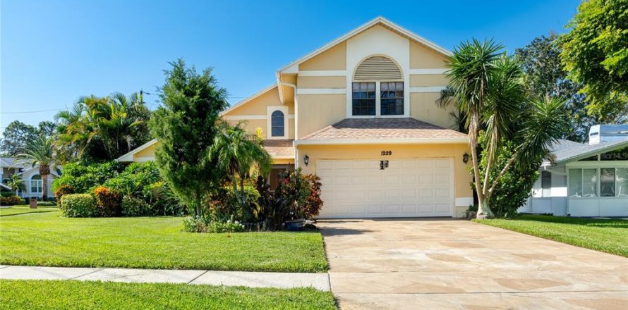 Villa ou maison à Tarpon Springs, Floride 3 chambres, 222.78 m2 № 1905927