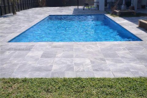 Casa en venta en Haverhill, Florida, 5 dormitorios, 373.19 m2 № 2027475 - foto 4