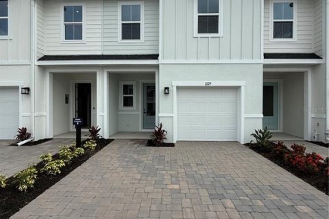 Adosado en Davenport, Florida 3 dormitorios, 155.52 m2 № 2152169