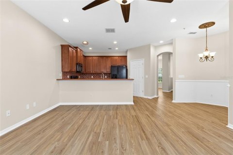 Adosado en venta en Ocoee, Florida, 3 dormitorios, 181.25 m2 № 1917949 - foto 10