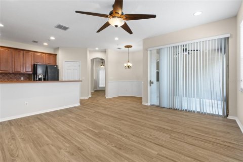 Adosado en venta en Ocoee, Florida, 3 dormitorios, 181.25 m2 № 1917949 - foto 8