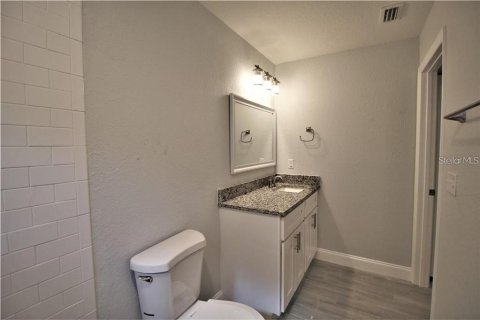 Villa ou maison à louer à Tampa, Floride: 4 chambres, 127.09 m2 № 2384300 - photo 8