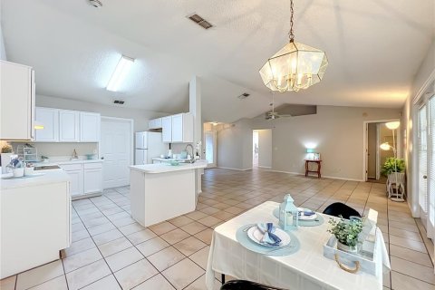 Villa ou maison à vendre à Orlando, Floride: 3 chambres, 127.83 m2 № 2348170 - photo 21