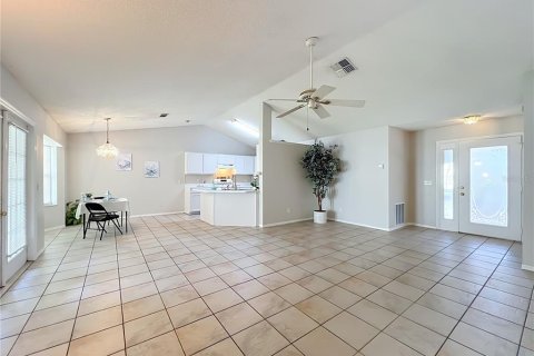 Villa ou maison à vendre à Orlando, Floride: 3 chambres, 127.83 m2 № 2348170 - photo 9