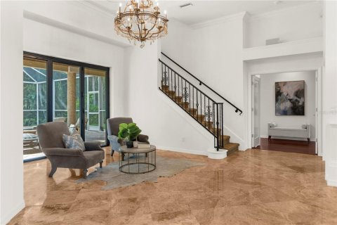 House in Tampa, Florida 5 bedrooms, 316.7 sq.m. № 1847026 - photo 28