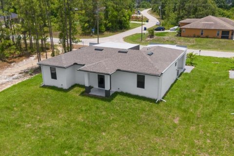 Villa ou maison à vendre à Lehigh Acres, Floride: 3 chambres, 120.03 m2 № 1950198 - photo 29