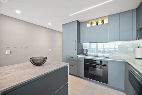 Condo in Miami, Florida, 2 bedrooms № 2254847 - photo 22