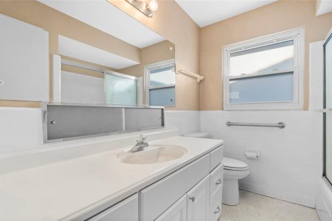 Casa en venta en Sarasota, Florida, 3 dormitorios, 171.4 m2 № 1894989 - foto 16