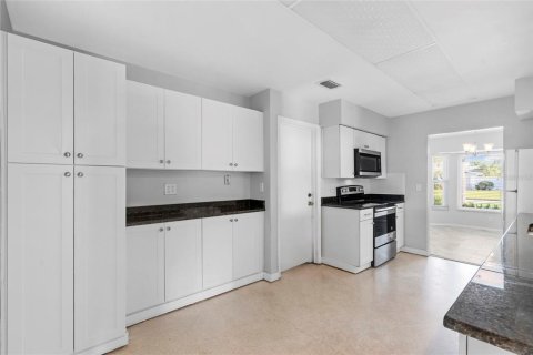 Casa en venta en Sarasota, Florida, 3 dormitorios, 171.4 m2 № 1894989 - foto 13