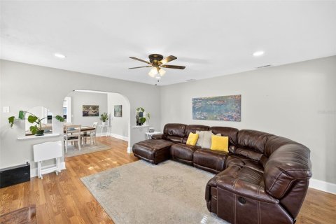 Casa en venta en Saint Petersburg, Florida, 3 dormitorios, 167.22 m2 № 1810848 - foto 7