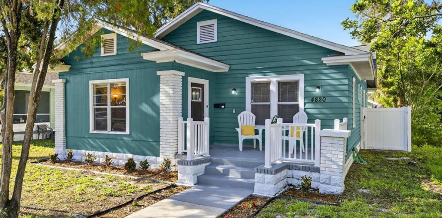 Casa en Saint Petersburg, Florida 3 dormitorios, 167.22 m2 № 1810848