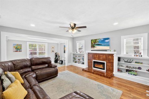 Casa en venta en Saint Petersburg, Florida, 3 dormitorios, 167.22 m2 № 1810848 - foto 9