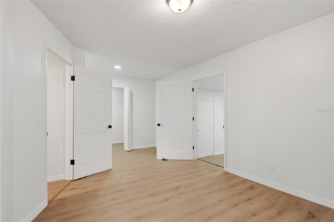 Villa ou maison à vendre à Sanford, Floride: 4 chambres, 130.81 m2 № 2211216 - photo 20