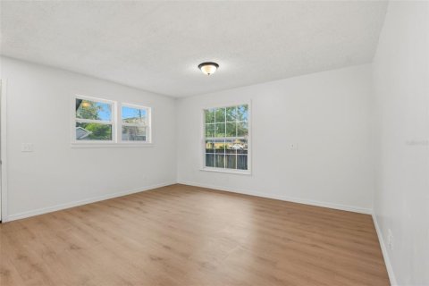 Villa ou maison à vendre à Sanford, Floride: 4 chambres, 130.81 m2 № 2211216 - photo 6