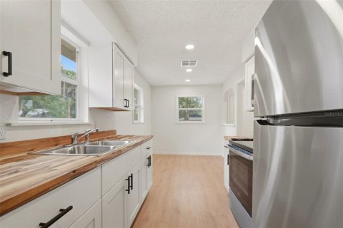 Villa ou maison à vendre à Sanford, Floride: 4 chambres, 130.81 m2 № 2211216 - photo 14