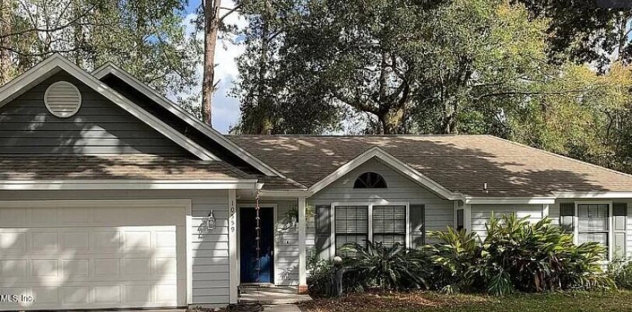House in Jacksonville, Florida 3 bedrooms, 149.94 sq.m. № 855227