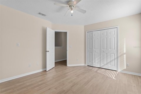 House in Orlando, Florida 5 bedrooms, 309.92 sq.m. № 1326740 - photo 27