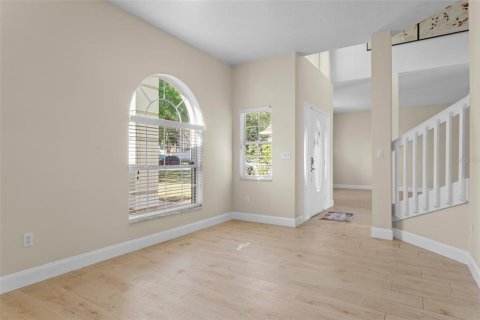 House in Orlando, Florida 5 bedrooms, 309.92 sq.m. № 1326740 - photo 12