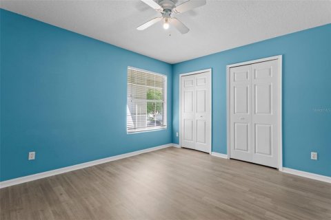 House in Orlando, Florida 5 bedrooms, 309.92 sq.m. № 1326740 - photo 28