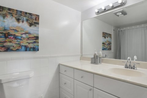 Condo in Lauderhill, Florida, 1 bedroom  № 2245672 - photo 19