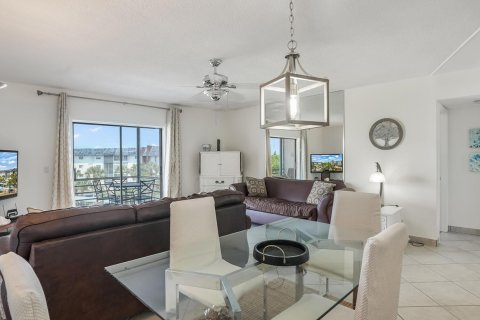 Condo in Lauderhill, Florida, 1 bedroom  № 2245672 - photo 3