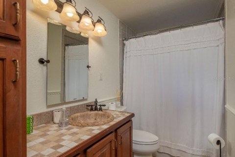 House in Silver Springs Shores, Florida 3 bedrooms, 174.66 sq.m. № 2396242 - photo 19