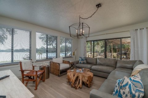 House in Silver Springs Shores, Florida 3 bedrooms, 174.66 sq.m. № 2396242 - photo 18