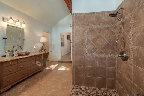 House in Silver Springs Shores, Florida 3 bedrooms, 174.66 sq.m. № 2396242 - photo 28
