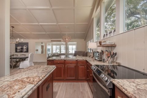 House in Silver Springs Shores, Florida 3 bedrooms, 174.66 sq.m. № 2396242 - photo 10