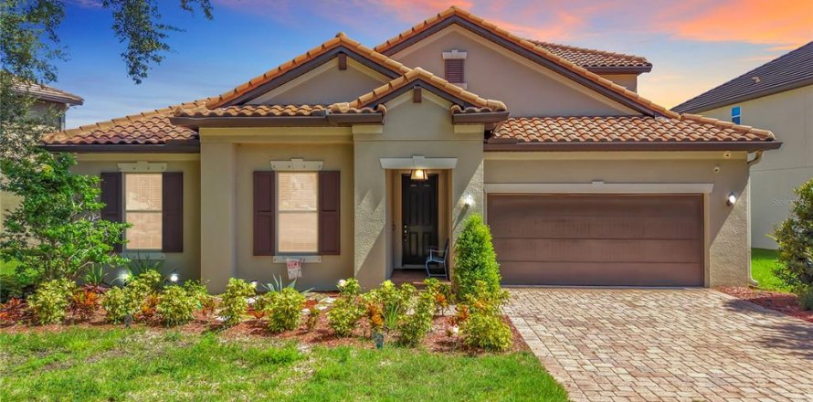 Casa en Tampa, Florida 4 dormitorios, 318 m2 № 2377910