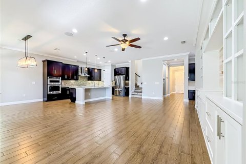 Casa en venta en Tampa, Florida, 4 dormitorios, 318 m2 № 2377910 - foto 23