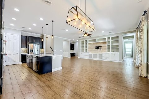 Casa en venta en Tampa, Florida, 4 dormitorios, 318 m2 № 2377910 - foto 30