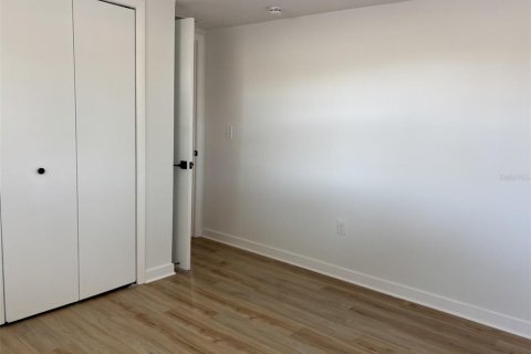Купить виллу или дом в Энглвуд, Флорида 4 комнаты, 94.2м2, № 1744361 - фото 22