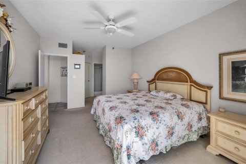 Condo in South Pasadena, Florida, 2 bedrooms  № 1657787 - photo 10