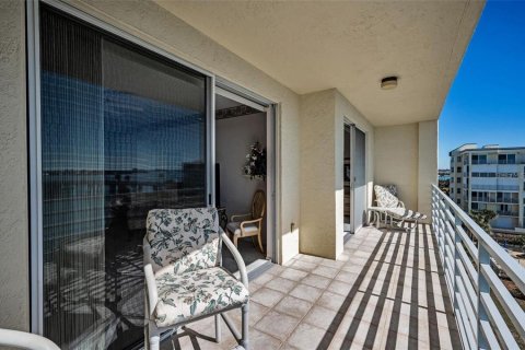 Condo in South Pasadena, Florida, 2 bedrooms  № 1657787 - photo 27