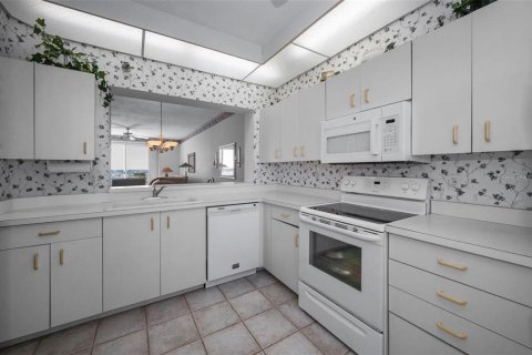 Condo in South Pasadena, Florida, 2 bedrooms  № 1657787 - photo 5