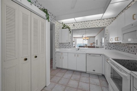 Condo in South Pasadena, Florida, 2 bedrooms  № 1657787 - photo 4