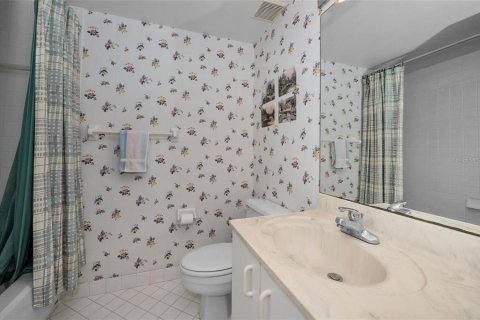 Condo in South Pasadena, Florida, 2 bedrooms  № 1657787 - photo 14