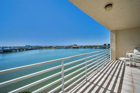 Condo in South Pasadena, Florida, 2 bedrooms  № 1657787 - photo 20