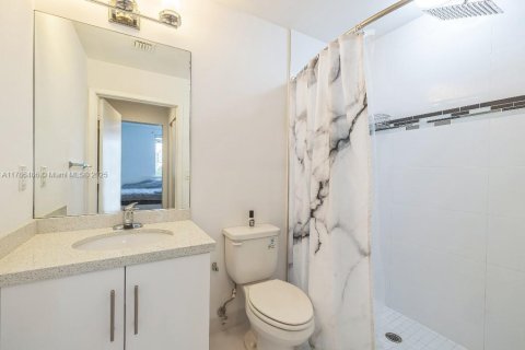 Condominio en venta en Miami, Florida, 2 dormitorios, 91.97 m2 № 1704449 - foto 20
