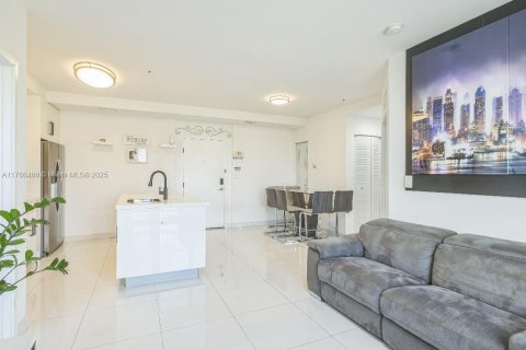 Condominio en venta en Miami, Florida, 2 dormitorios, 91.97 m2 № 1704449 - foto 8